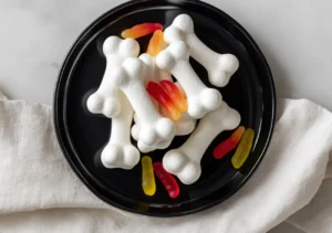 Homemade Meringue Bones for Halloween Parties